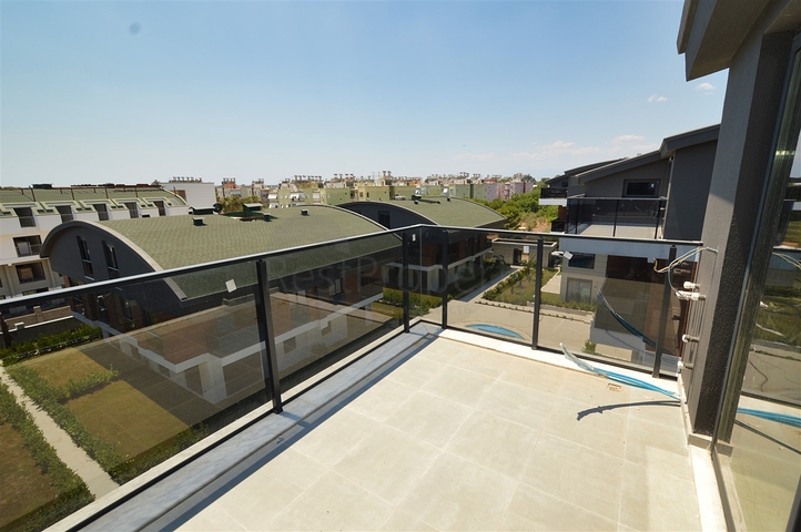 مجمع سكني جديد ببنية تحتية غنية في منطقة لارا