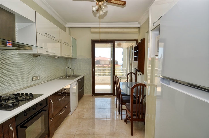 شقة فسيحة 3 + 1 في لارا أنطاليا مطلة على البحر