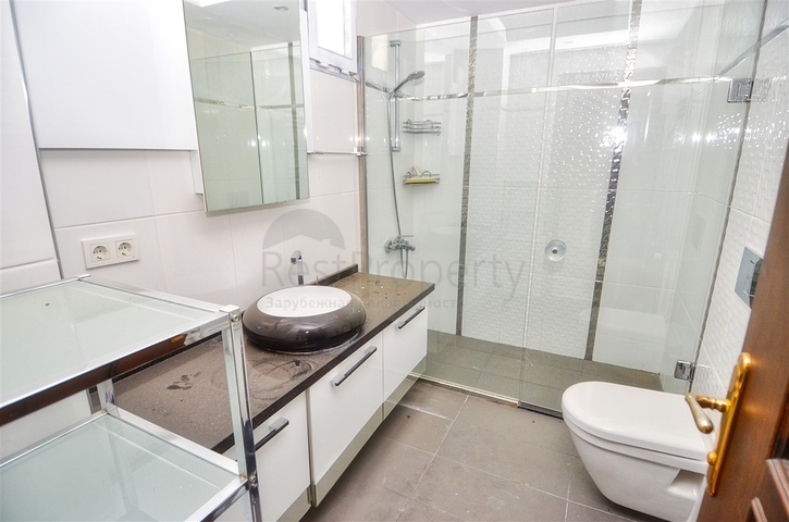 شقة فسيحة 3 + 1 في لارا أنطاليا مطلة على البحر