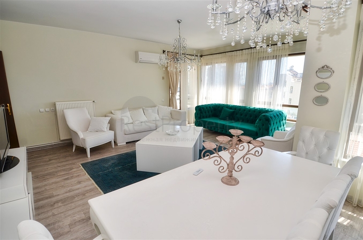 شقة فسيحة 3 + 1 في لارا أنطاليا مطلة على البحر