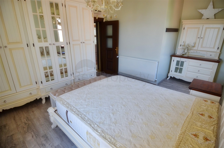 شقة فسيحة 3 + 1 في لارا أنطاليا مطلة على البحر