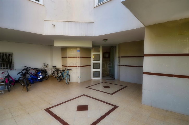 شقة فسيحة 3 + 1 في لارا أنطاليا مطلة على البحر