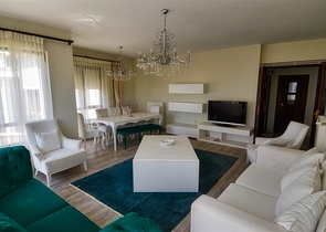 شقة فسيحة 3 + 1 في لارا أنطاليا مطلة على البحر