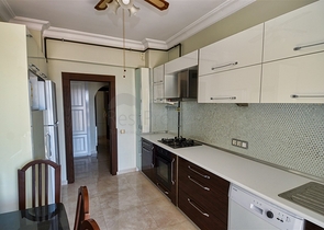 شقة فسيحة 3 + 1 في لارا أنطاليا مطلة على البحر