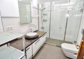 شقة فسيحة 3 + 1 في لارا أنطاليا مطلة على البحر