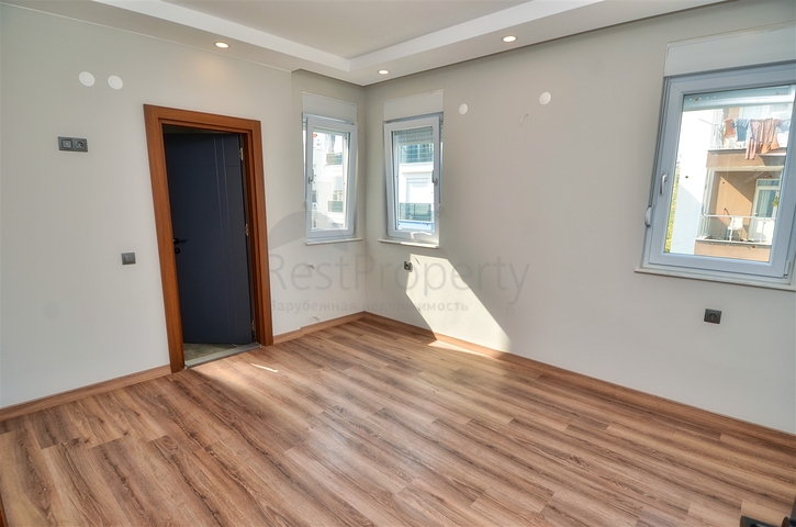 شقة واسعة 3 + 1 في مراد باشا أنطاليا