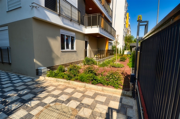 شقة واسعة 3 + 1 في مراد باشا أنطاليا