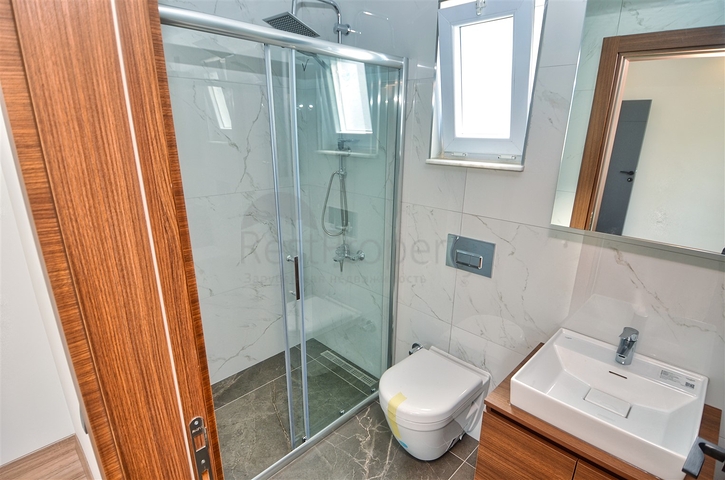 شقة واسعة 3 + 1 في مراد باشا أنطاليا