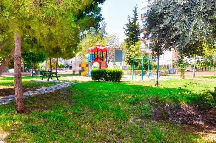 شقة واسعة 3 + 1 في مراد باشا أنطاليا