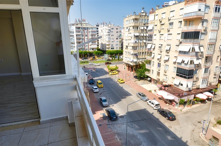 على مسافة قريبة من البحر 3 + 1 في أنطاليا