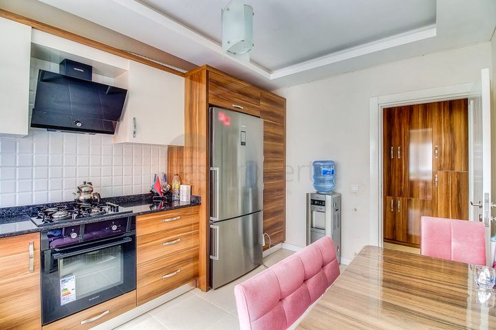 شقة فسيحة 2 + 1 في ساريسو ، كونيالتي