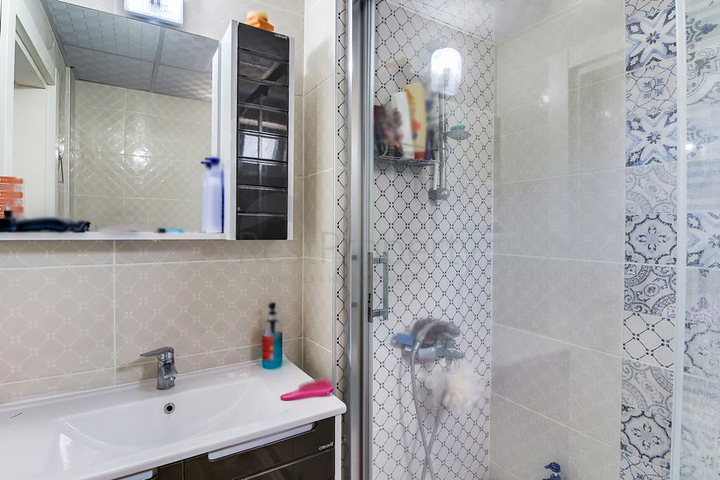 شقة فسيحة 2 + 1 في ساريسو ، كونيالتي