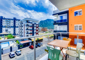 شقة فسيحة 2 + 1 في ساريسو ، كونيالتي