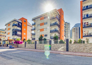 شقة فسيحة 2 + 1 في ساريسو ، كونيالتي