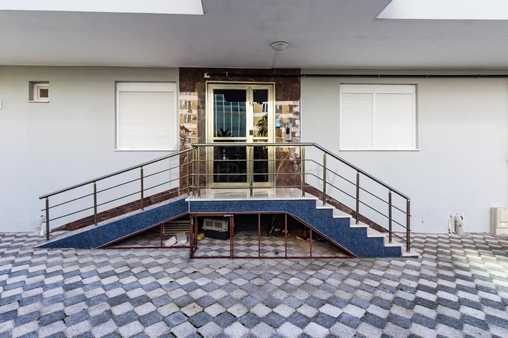 شقة فاخرة 2 + 1 مع أثاث في كونيالتي ، ساريسو