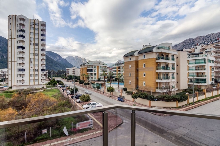 شقة فاخرة 2 + 1 مع أثاث في كونيالتي ، ساريسو