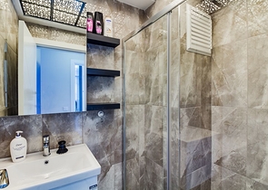 شقة فاخرة 2 + 1 مع أثاث في كونيالتي ، ساريسو