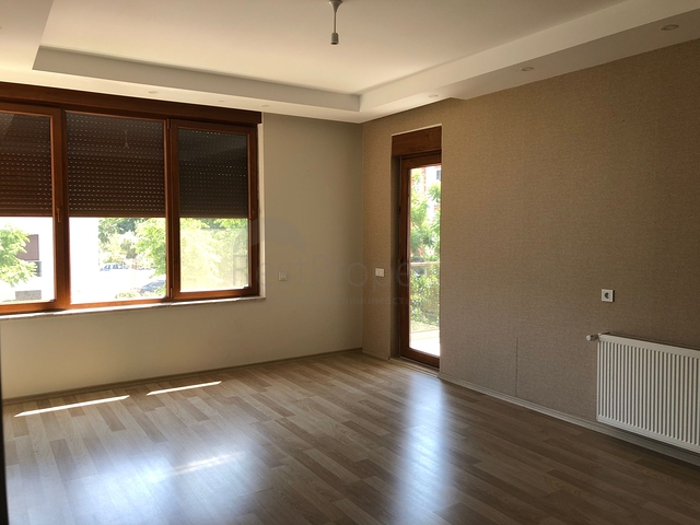 شقة مريحة 2 + 1 في مشروع منتهي في هورما كونيالتي