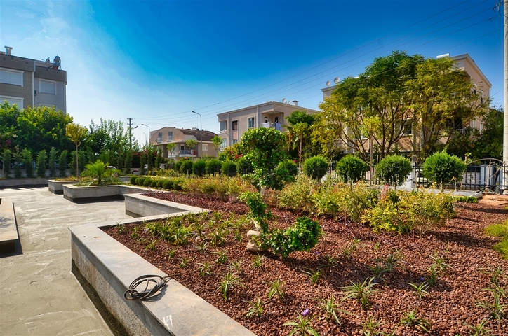 شقق جديدة 1 + 1 و 2 + 1 من المطور في منطقة لارا