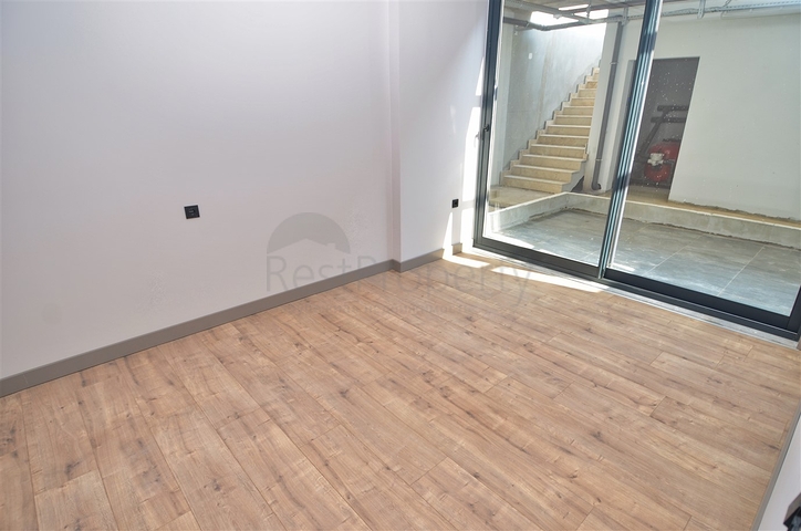 شقق جديدة 1 + 1 و 2 + 1 من المطور في منطقة لارا