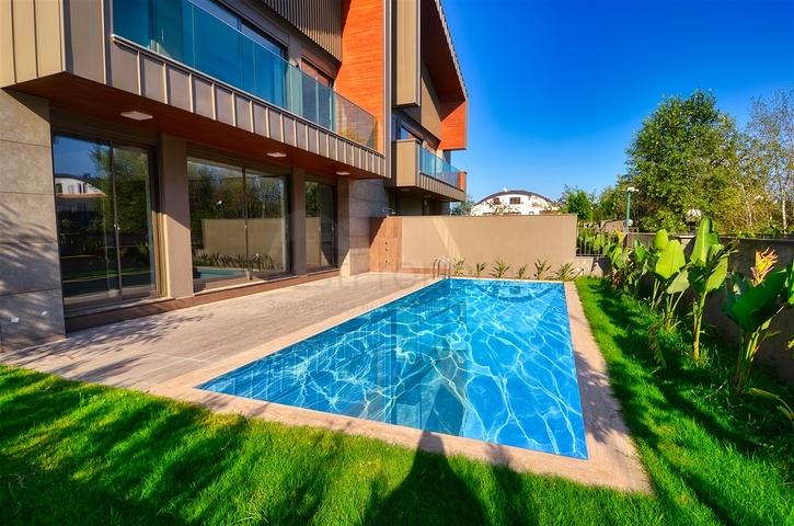 فيلا راقية 4 + 2 في منطقة الملا يوسف كونيالتي المرموقة