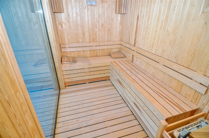 فيلا راقية 4 + 2 في منطقة الملا يوسف كونيالتي المرموقة