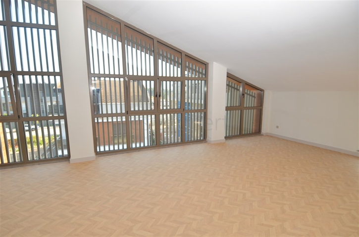 فيلا راقية 4 + 2 في منطقة الملا يوسف كونيالتي المرموقة