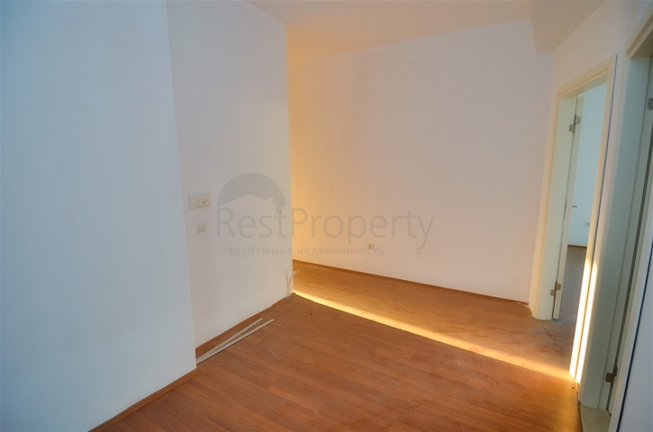 شقة فسيحة 3 + 1 في لارا ، كوندو