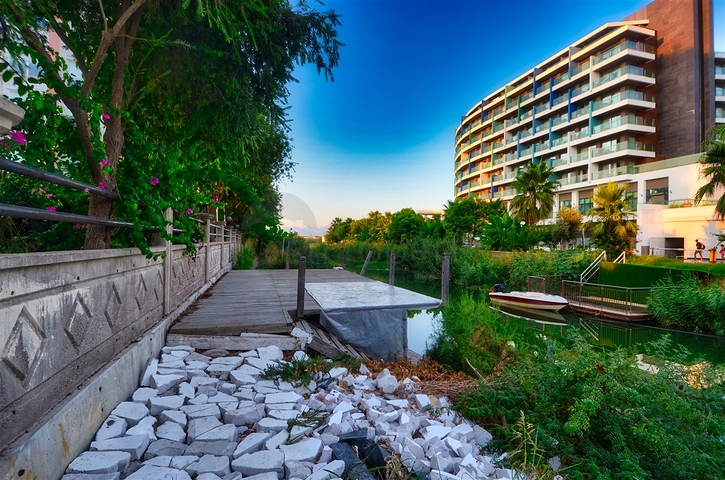 شقة فسيحة 3 + 1 في لارا ، كوندو