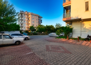 شقة فسيحة 3 + 1 في لارا ، كوندو