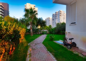 شقة فسيحة 3 + 1 في لارا ، كوندو