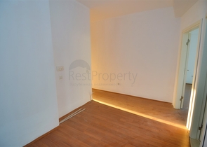 شقة فسيحة 3 + 1 في لارا ، كوندو