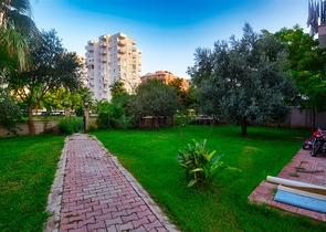 شقة فسيحة 3 + 1 في لارا ، كوندو