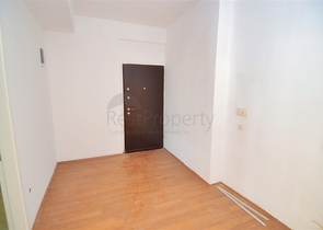 شقة فسيحة 3 + 1 في لارا ، كوندو