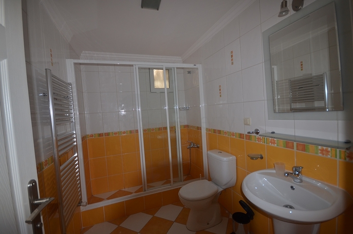 عقارات في فتحية - فيلا اطلالة بحر - 4 غرف وصالة . 