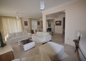 عقارات في فتحية - فيلا اطلالة بحر - 4 غرف وصالة . 