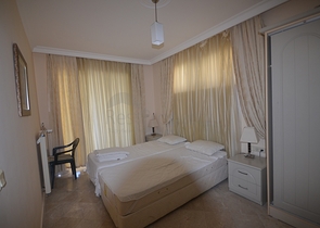 عقارات في فتحية - فيلا اطلالة بحر - 4 غرف وصالة . 