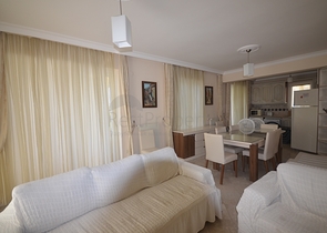 عقارات في فتحية - فيلا اطلالة بحر - 4 غرف وصالة . 