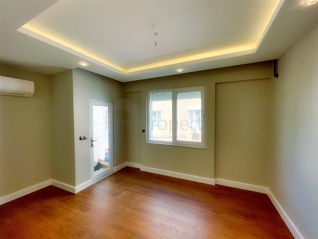 شقة واسعة 3 + 1 على مسافة قريبة من البحر في ليمان أنطاليا