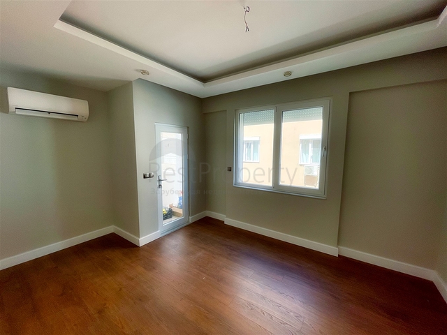 شقة واسعة 3 + 1 على مسافة قريبة من البحر في ليمان أنطاليا