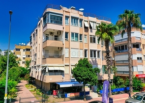 شقة واسعة 3 + 1 على مسافة قريبة من البحر في ليمان أنطاليا