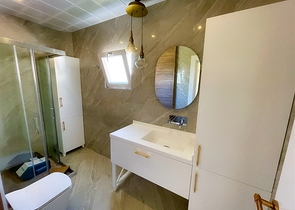 شقة واسعة 3 + 1 على مسافة قريبة من البحر في ليمان أنطاليا