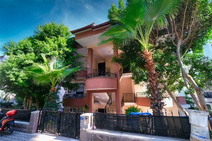 شقة 3 + 1 في منطقة خلابة في كيمير - أنطاليا