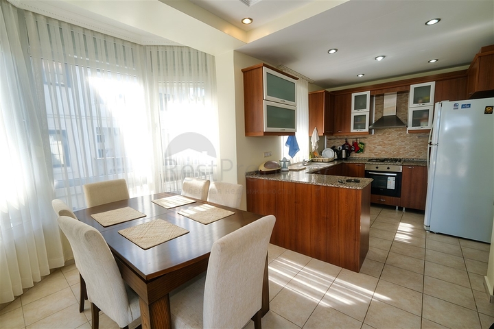 شقة 3 + 1 في منطقة خلابة في كيمير - أنطاليا