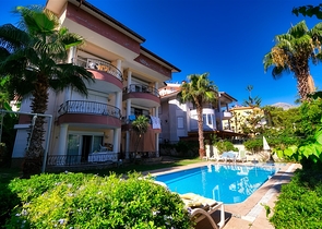 شقة 3 + 1 في منطقة خلابة في كيمير - أنطاليا