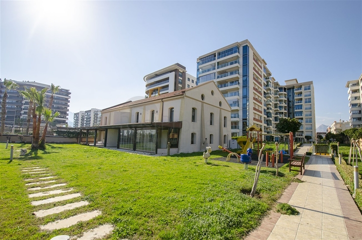 شقة على البحر   3 + 1 في ليمان - انطاليا