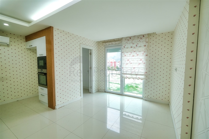 شقة 4 + 1 في منطقة هورما - أنطاليا