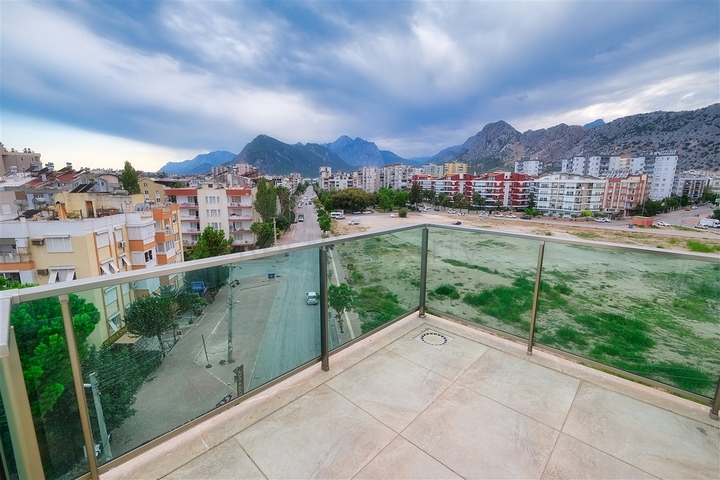 شقة 4 + 1 في منطقة هورما - أنطاليا