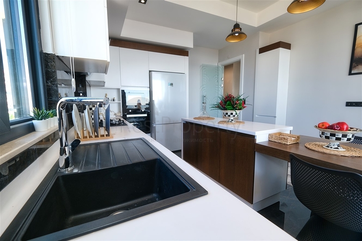 مشروع استثماري بإطلالة مميزة في كيبيز - أنطاليا