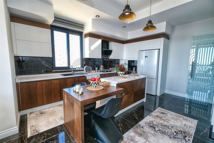 مشروع استثماري بإطلالة مميزة في كيبيز - أنطاليا